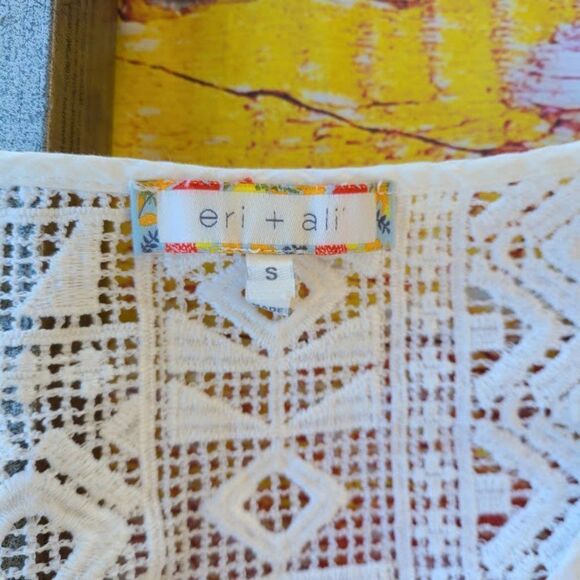 Anthropologie Eri + Ali White Crochet Lace Oversized Peasant Top Small - Picture 10 of 10